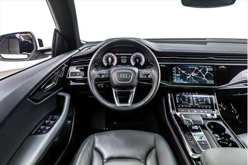 2022 Audi Q8 55 Premium Plus
