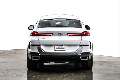 2022 BMW X6 xDrive40i