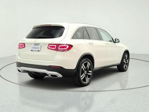 designo Diamond White Metallic 2021 Mercedes-Benz GLC 300 Base