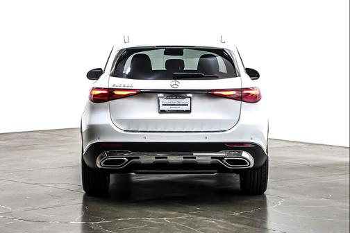 2025 Mercedes-Benz GLC 300 Base