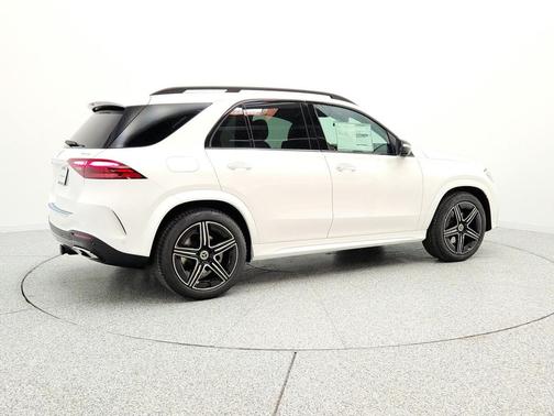 Polar White 2026 Mercedes-Benz GLE 450 4MATIC