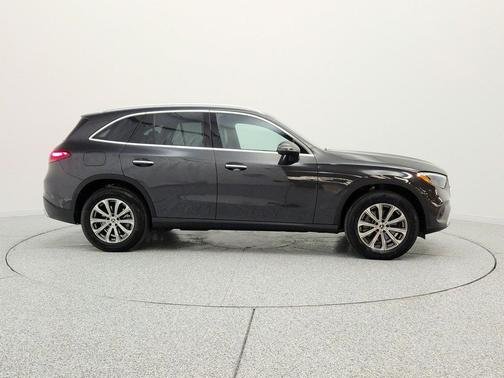 Graphite Grey Metallic 2026 Mercedes-Benz GLC 300 Base