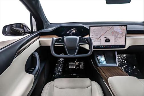 2023 Tesla Model X Standard Range