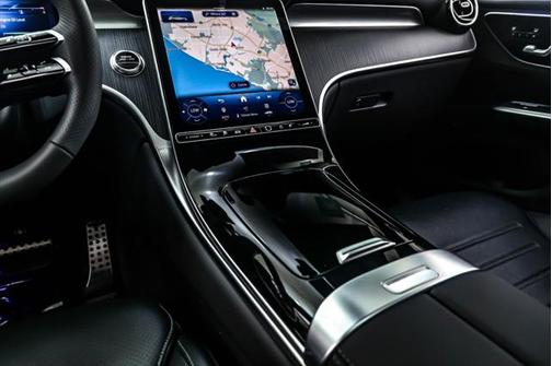 2025 Mercedes-Benz GLC 350e Base
