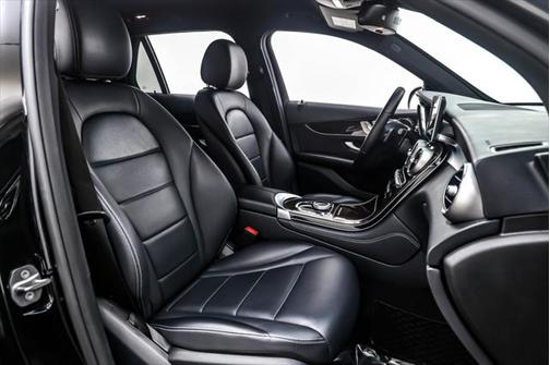 2018 Mercedes-Benz GLC 300 Base