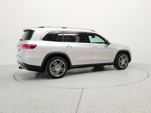 Cirrus Silver Metallic 2023 Mercedes-Benz GLS 450 4MATIC