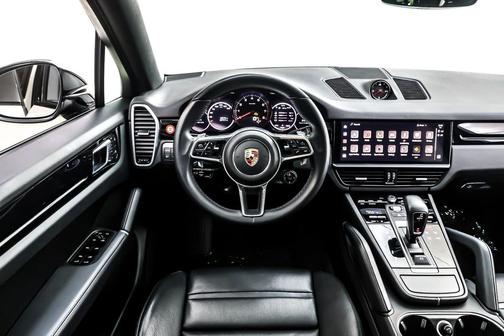 2023 Porsche Cayenne Platinum Edition