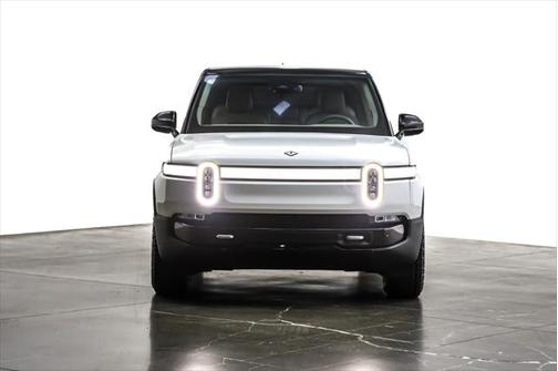 2023 Rivian R1S Adventure