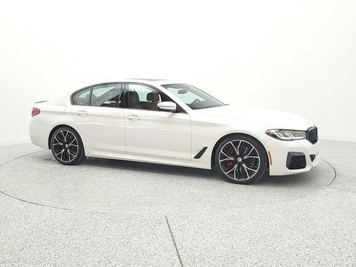 Alpine White 2023 BMW M550 i Xdrive