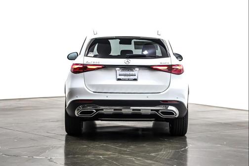 2026 Mercedes-Benz GLC 300 4MATIC