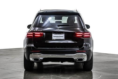 2025 Mercedes-Benz GLB 250 Base