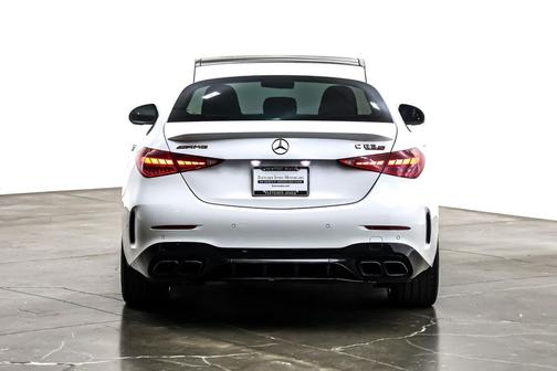 2025 Mercedes-Benz AMG C 63 S E Performance