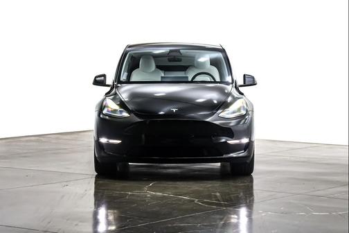 2023 Tesla Model Y Long Range Dual Motor All-Wheel Drive