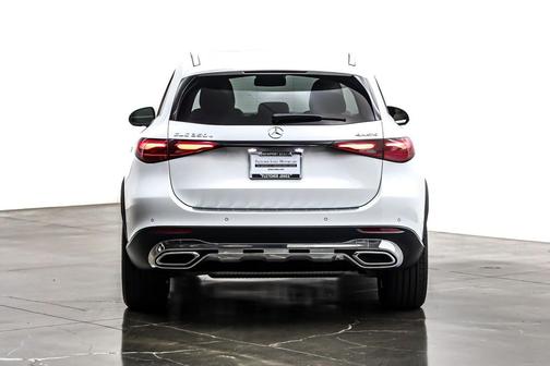 2025 Mercedes-Benz GLC 350e Base