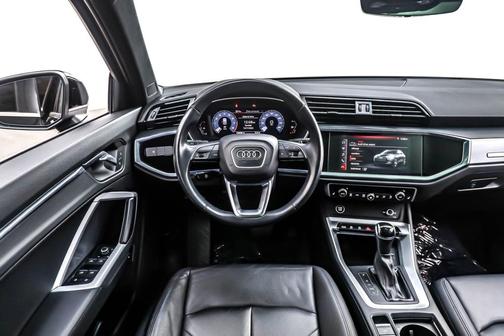 2021 Audi Q3 45 S line Premium