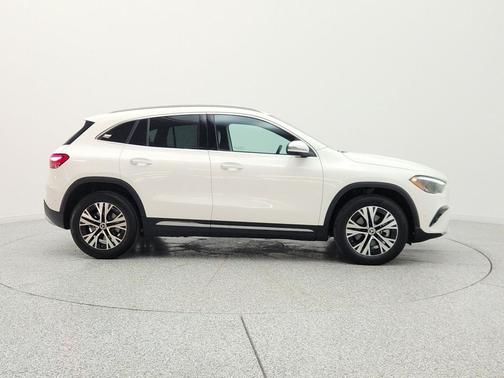 Polar White 2025 Mercedes-Benz GLA 250 4MATIC