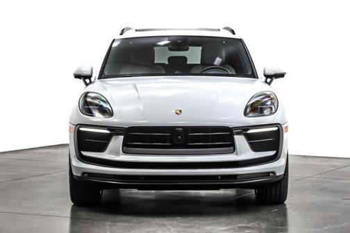 2023 Porsche Macan S