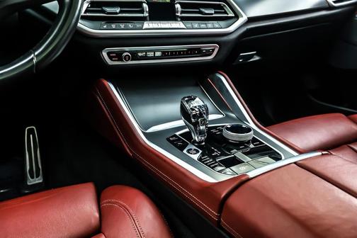 2022 BMW X6 xDrive40i