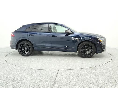 Waitomo Blue Metallic 2025 Audi SQ8 4.0T Premium Plus