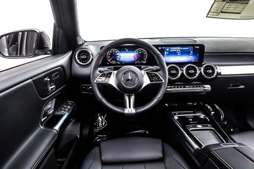 2026 Mercedes-Benz GLB 250 Base