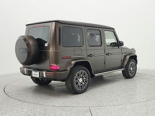 MANUFAKTUR Dakota Brown Magno 2026 Mercedes-Benz G-Class G 580e