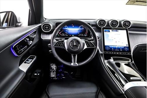 2025 Mercedes-Benz GLC 350e Base