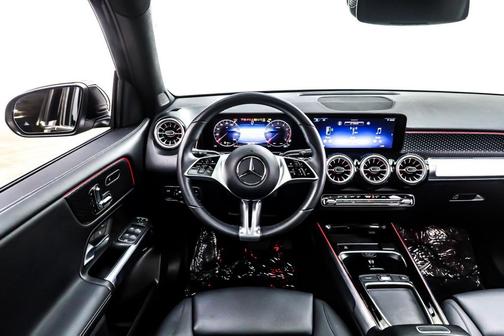 2025 Mercedes-Benz GLB 250 Base