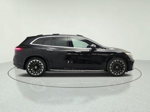 Black 2026 Mercedes-Benz EQS 550 EQS 550