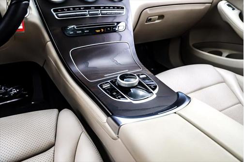 2019 Mercedes-Benz GLC 300 Base