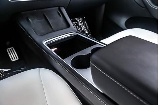 2023 Tesla Model Y Performance Dual Motor All-Wheel Drive