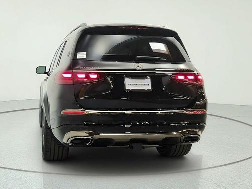 Obsidian Black Metallic 2026 Mercedes-Benz Maybach GLS 600 4MATIC
