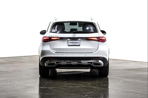 2026 Mercedes-Benz GLC 300 Base