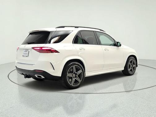 Polar White 2026 Mercedes-Benz GLE 450 4MATIC