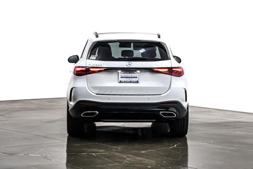 2026 Mercedes-Benz GLC 300 Base
