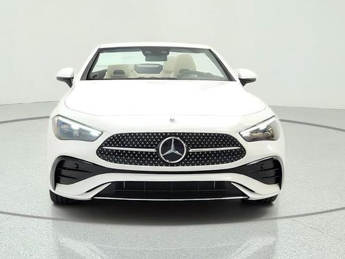MANUFAKTUR Moonlight White Metallic 2026 Mercedes-Benz CLE 450 4MATIC