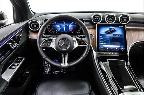 2025 Mercedes-Benz GLC 300 Base