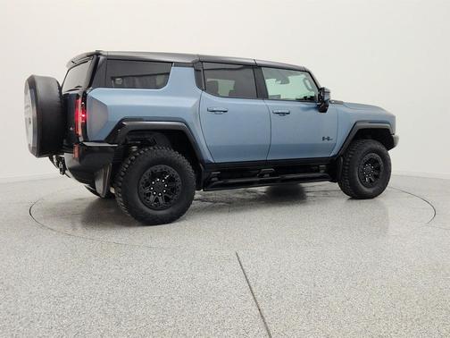 Neptune Blue Matte 2024 GMC HUMMER EV SUV 3X