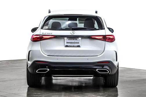 2025 Mercedes-Benz GLC 300 Base