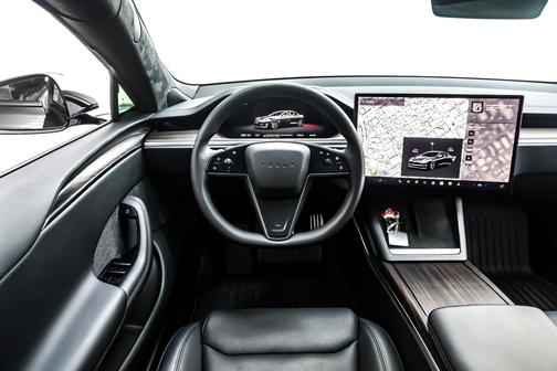 2024 Tesla Model S Long Range