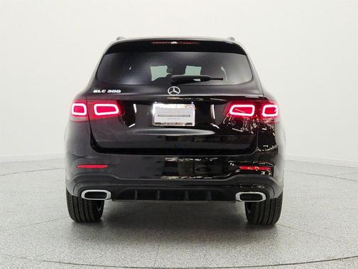 Black 2022 Mercedes-Benz GLC 300 Base
