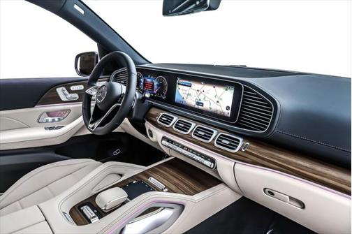 2025 Mercedes-Benz GLS 450 4MATIC