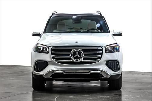 2025 Mercedes-Benz GLS 450 4MATIC