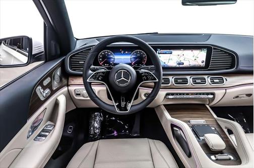 2025 Mercedes-Benz GLS 450 4MATIC