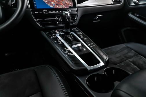 2019 Porsche Macan AWD