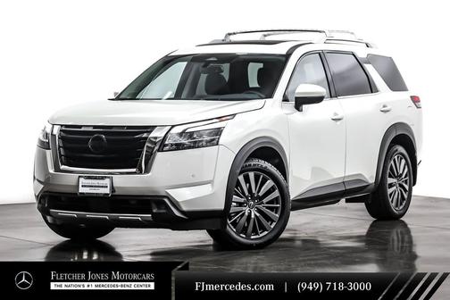 2022 Nissan Pathfinder SL 2WD
