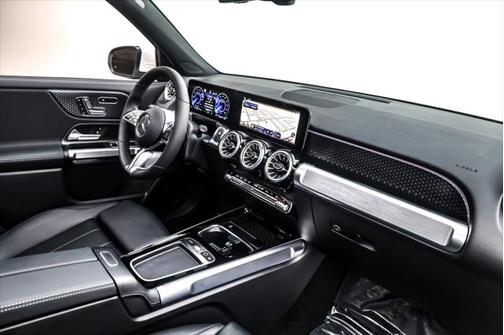 2025 Mercedes-Benz EQB 300 4MATIC