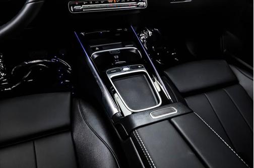 2025 Mercedes-Benz GLB 250 Base