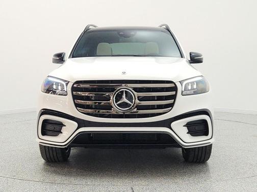 Polar White 2026 Mercedes-Benz GLS 450 4MATIC