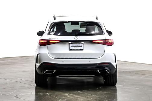 2026 Mercedes-Benz GLC 300 Base