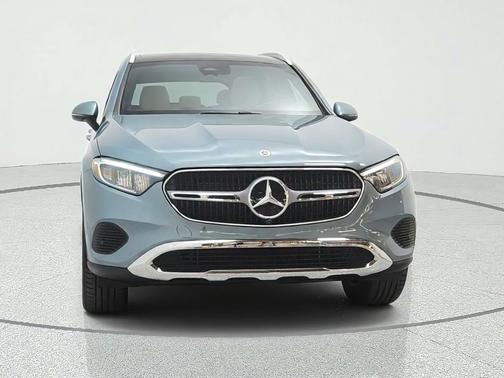 Verde Silver Metallic 2027 Mercedes-Benz GLC 300 Base